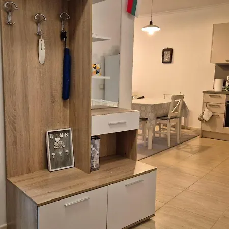 Yanevi At Grand Monastery Apartment *